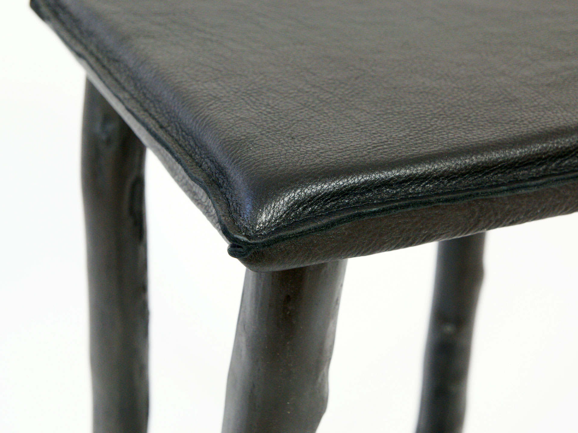 Pressed wood stool black