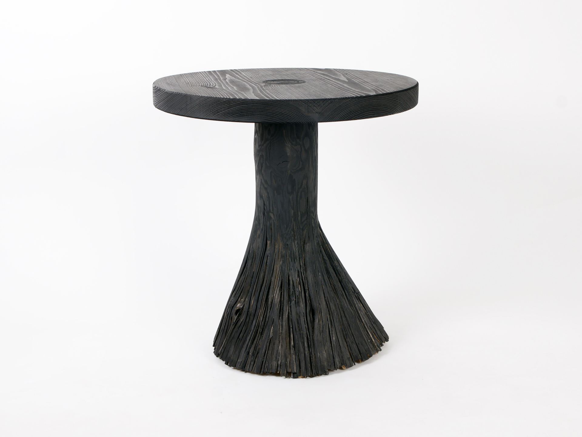 Pressed wood table black