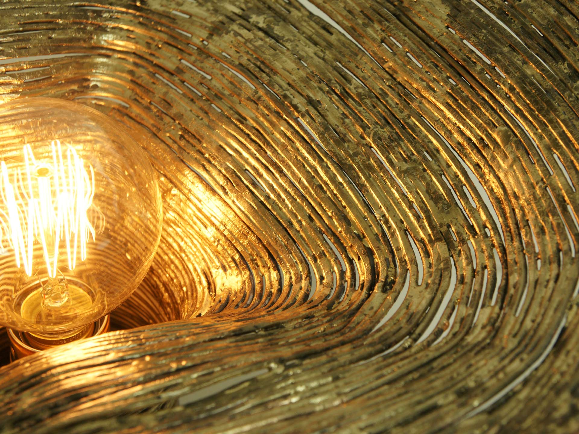 Wrap table light