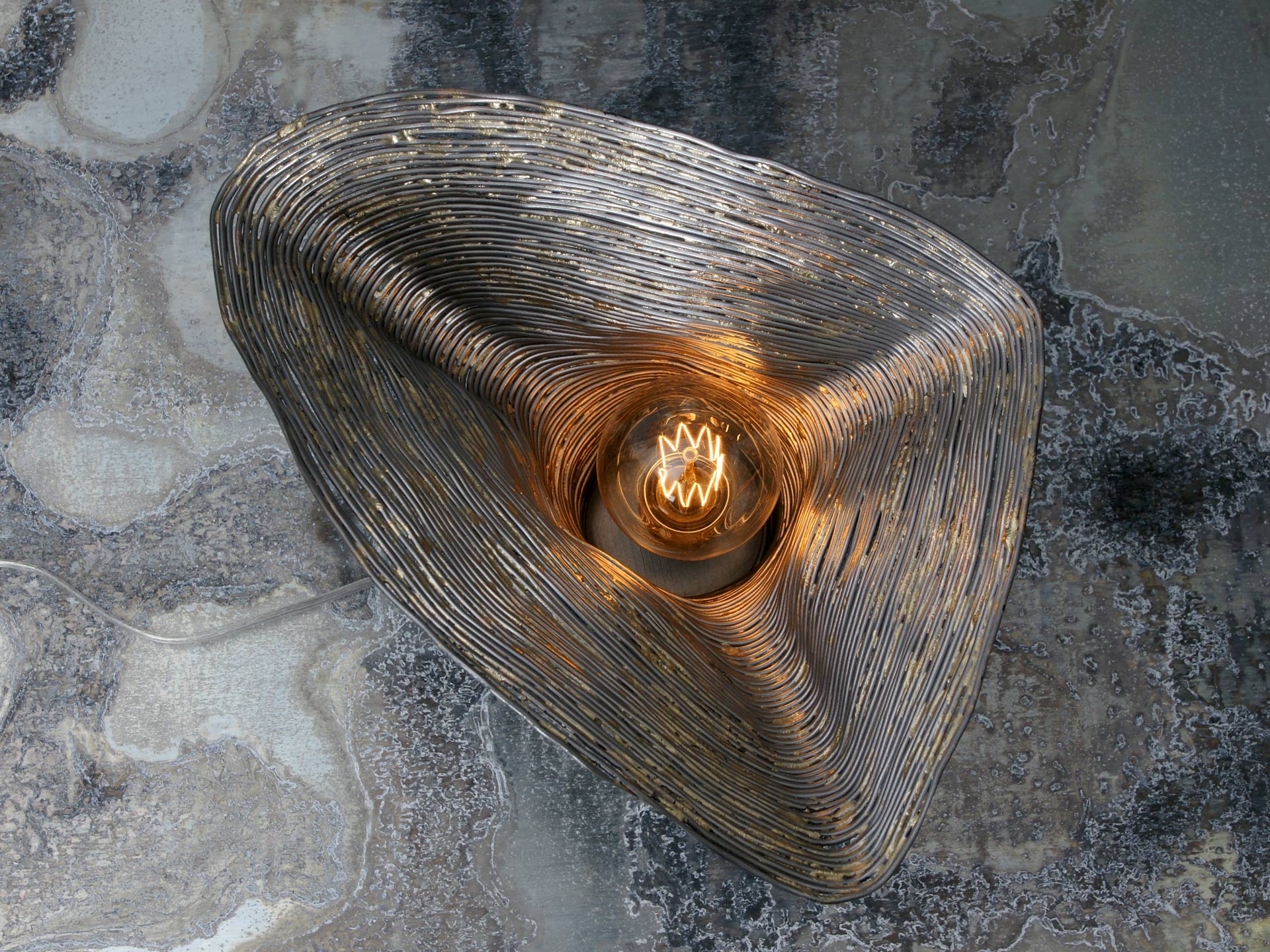 Wrap alder table light
