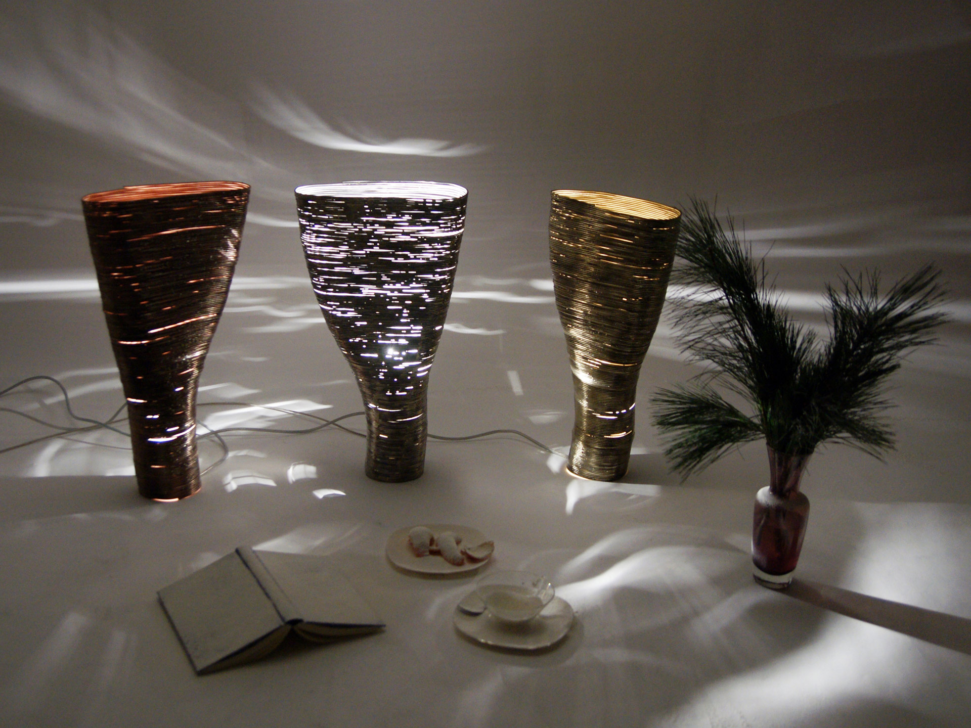 Wrap alder table light