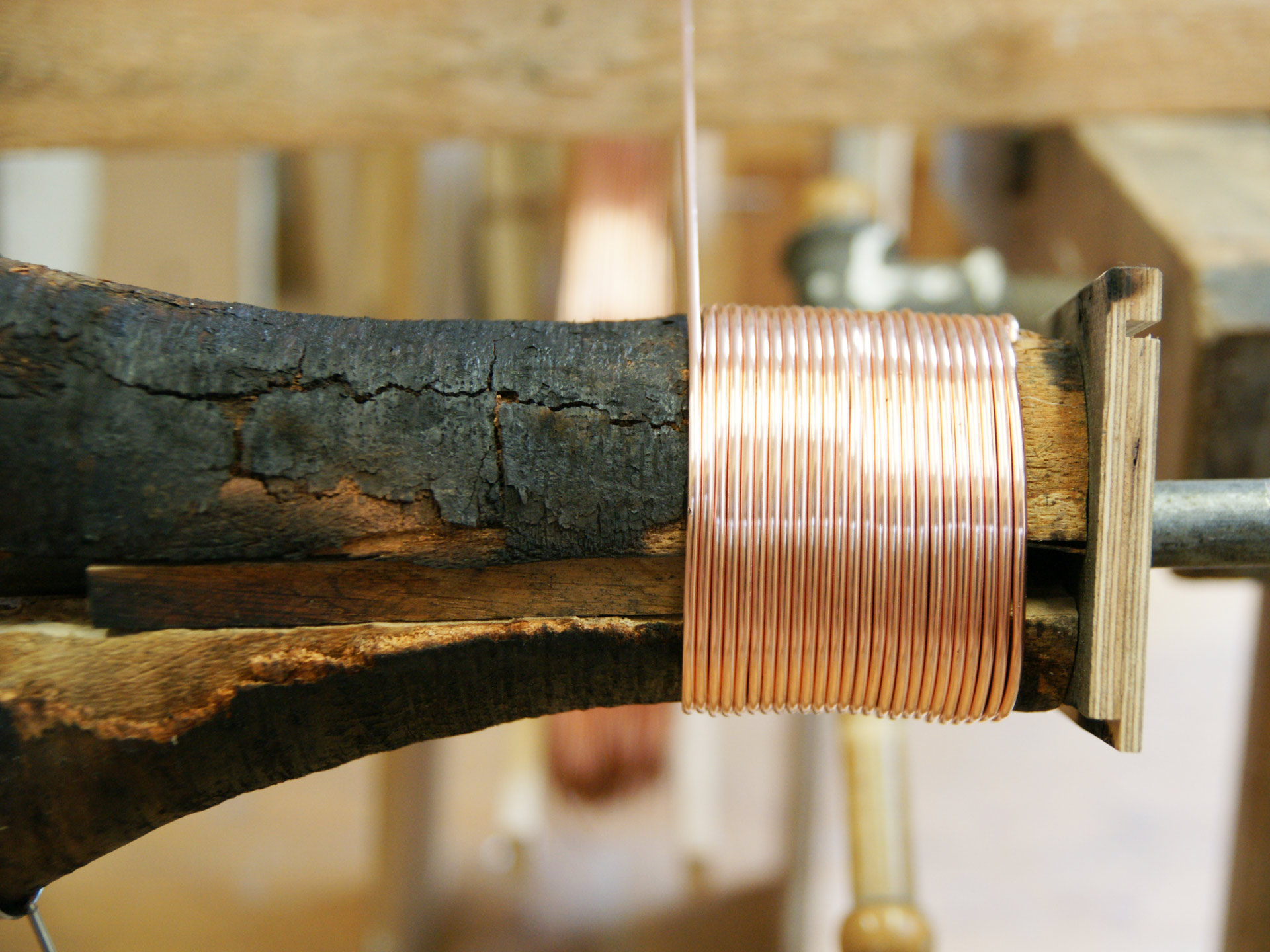 Wrap alder table light